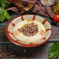 Хумус с мясом в Кампус