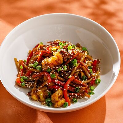 Удон с морепродуктами в Кукумбер по цене 890 ₽