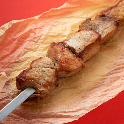 Шашлык из cвинoй корейки в МясоРыбка по цене 350 ₽