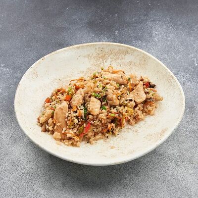 Гохан с курицей в 1st Gallery Lounge по цене 565 ₽