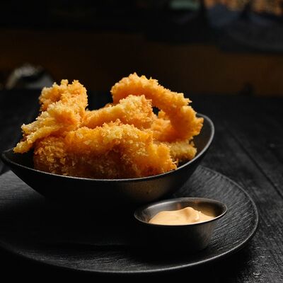 Кольца кальмара в хрустящей панировке в Крафтер по цене 800 ₽