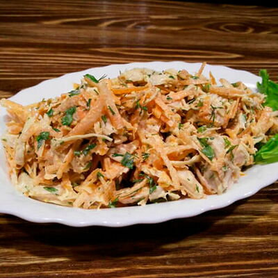 Салат из курицы в Мимино по цене 690 ₽