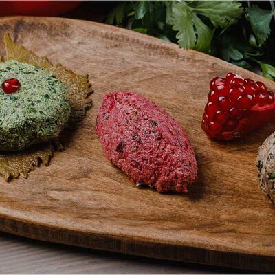 Пхали из шпината, свеклы и грибов (Грузия) в Дэда по цене 510 ₽