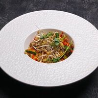 Вок с говядиной в Kitchen lab