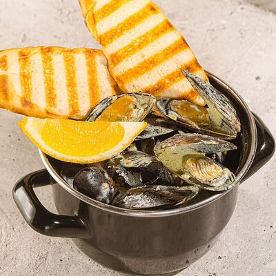 Черноморские мидии в азиатском стиле в Stories по цене 750 ₽