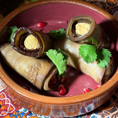 Рулеты из баклажанов с сыром и орехами в Сулугуни по цене 414 ₽