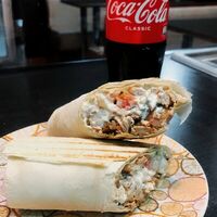 Шаурма с курицей средняя в Doner kebab