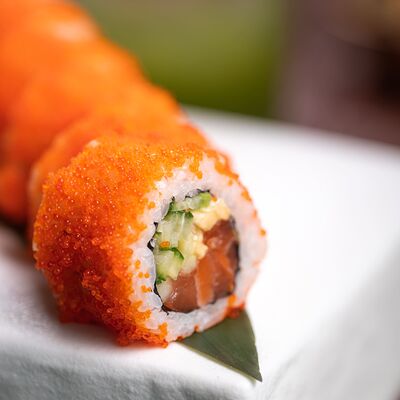 Калифорния с лососем в Just Residence по цене 990 ₽