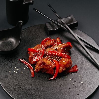 Кура гунбао с болгарским перцем в Mr СhanChines food по цене 310 ₽