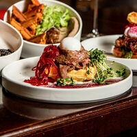 Логотип The Legend 84