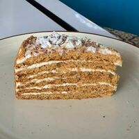 Торт Медовый в Конфитюр