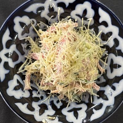 Салат каприз в Чойхона Хаким Ака по цене 310 ₽