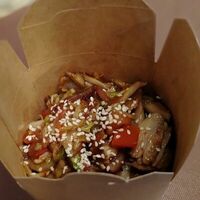 Wok Лапша в Шаверма завертелли