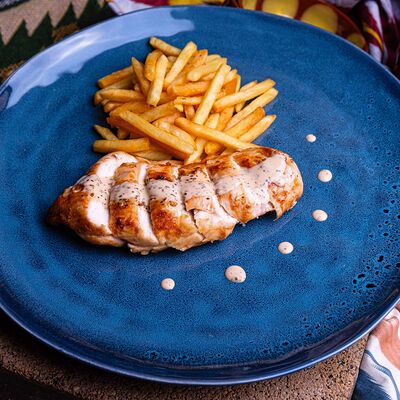 Филе куриное на гриле в Кафе кавказской кухни Хурма по цене 489 ₽