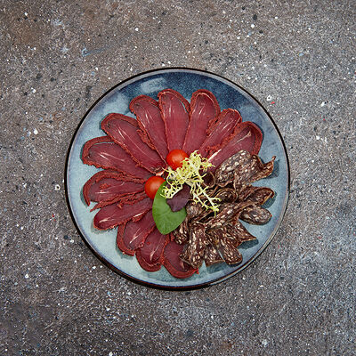 Мясная тарелка в Хинкальная Легенда по цене 700 ₽