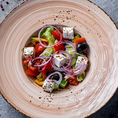 Греческий салат в Edateca Едатека по цене 390 ₽