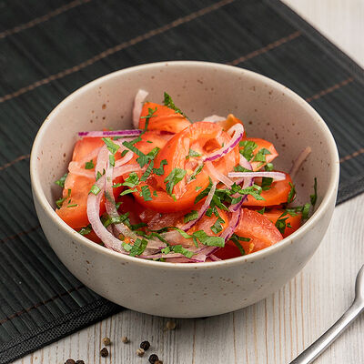 Томаты с красным луком в Престо по цене 420 ₽