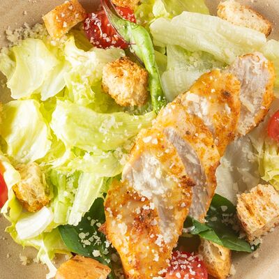 Цезарь с курицейв Хорошая компания по цене 629 ₽