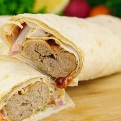 Люля-кебаб из курицы в лаваше в Царь-Кебаб по цене 450 ₽