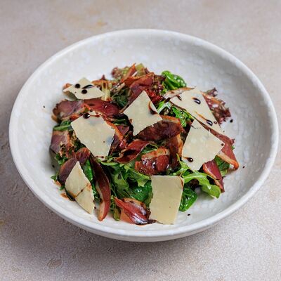 Салат с утиной грудкой в Bocconcino по цене 1080 ₽