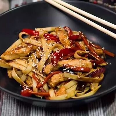 Удон с курицей в Престо по цене 490 ₽