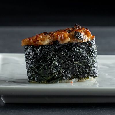 Суши запеченные Спайси угорь в CRAZY SUSHI по цене 242 ₽