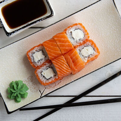 Холодный ролл Филадельфия lite в 4 Лосося по цене 699