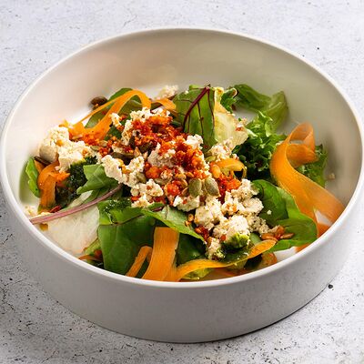 Зеленый салат с манго и тофу в Склад 22 по цене 650