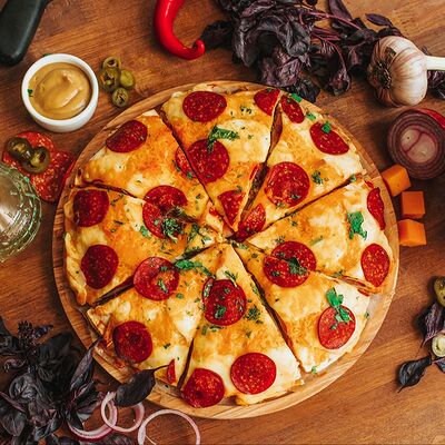 Пеперони в Monsterpizzz по цене 1595 ₽
