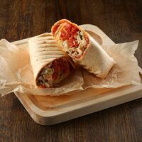 Сэндвич-ролл с пепперони в Craft Lab Cafe