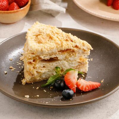 Наполеон в Асканели Georgian Bistro по цене 640 ₽