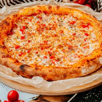 Пицца С беконом и халапеньо в OK PIZZA по цене 470