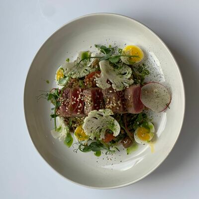 Нисуаз с тунцом и артишоками в Jesstaurant по цене 1050 ₽