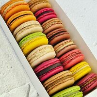 Пирожные Макарон в Bottoni macaron