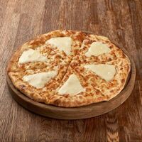 Хачапури по-мегрельски с двойным сыром в Дзамико