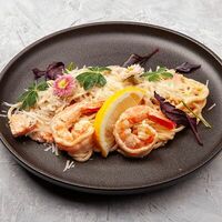 Паста сливочная с морепродуктами в Смольный