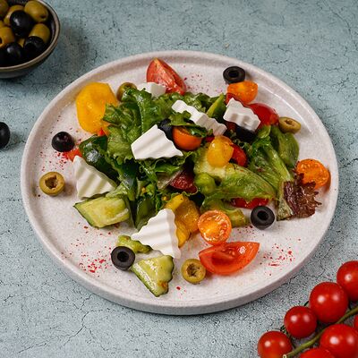 Салат Греческий в КАФЕ ВЕСНА по цене 650 ₽