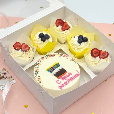 Бенто-торт и капкейки с рисунком тортика на день рождения в Cosmo Сakery по цене 3990 ₽