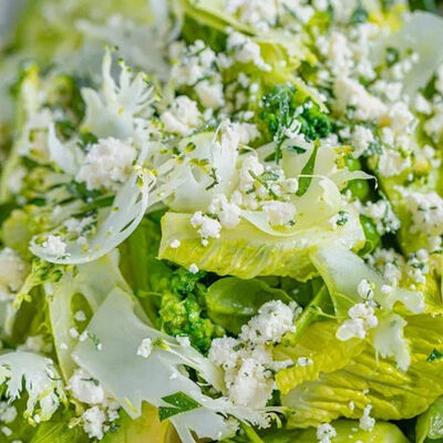 Зеленый салат с фетой в Phantom по цене 940 ₽