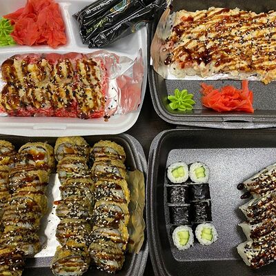 Роллы сет гурманв ОстроVok по цене 2750 ₽