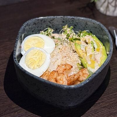 Боул с креветкой в Холостяк по цене 650 ₽