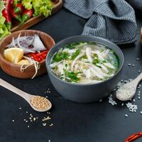 Суп Фо Га в Food Hanoi