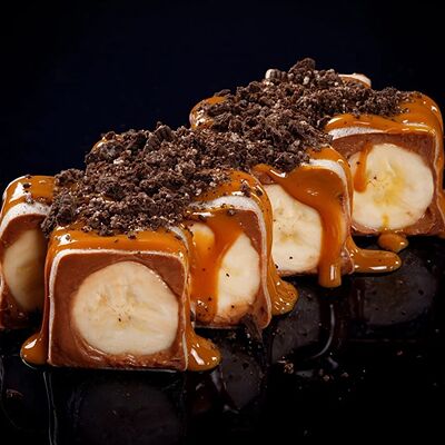 Сладкий ролл Орео в Журавль в небе Халяль по цене 650 ₽