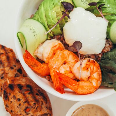 Боул с гречкой и креветками в Лаверна по цене 1190 ₽