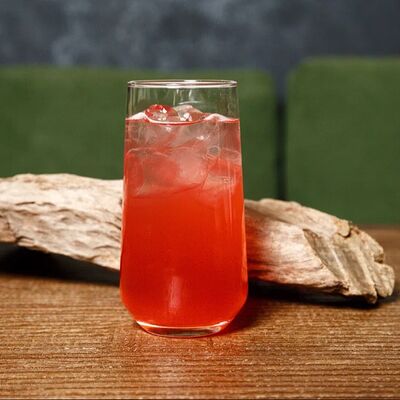 Лимонад Клюква-земляника в Гусь в яблоках по цене 460 ₽