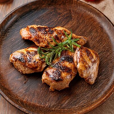 Шашлык куриный из филе грудки в Берлога по цене 440 ₽