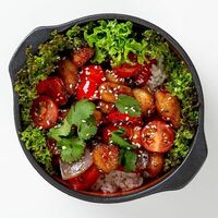 Курица в сладком чили на рисе в Good Sushi