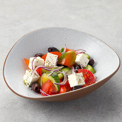 Греческий салат в Peperoni по цене 780 ₽