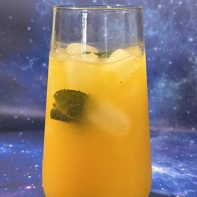 Лимонад Манго-маракуйя в Кот и Космонавт по цене 350 ₽