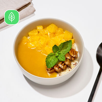 Гавайская каша из киноа с манго и орехом пекан в Много лосося по цене 370